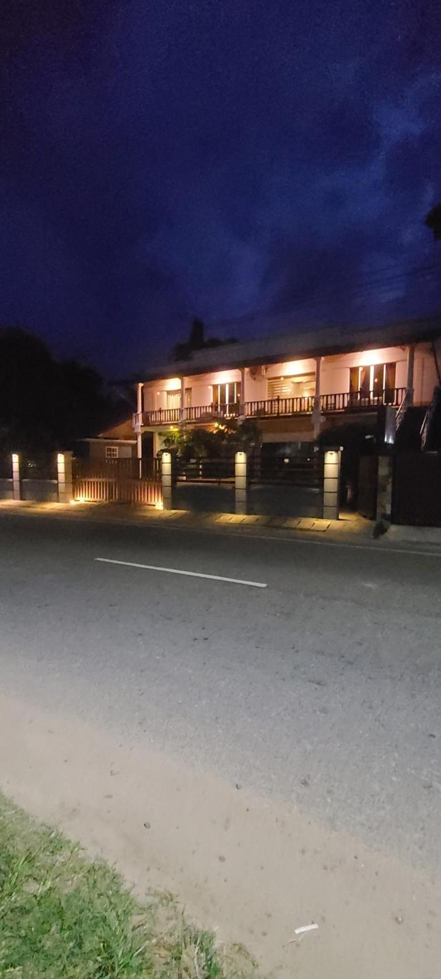 Gg Lodge Mirissa Exterior foto